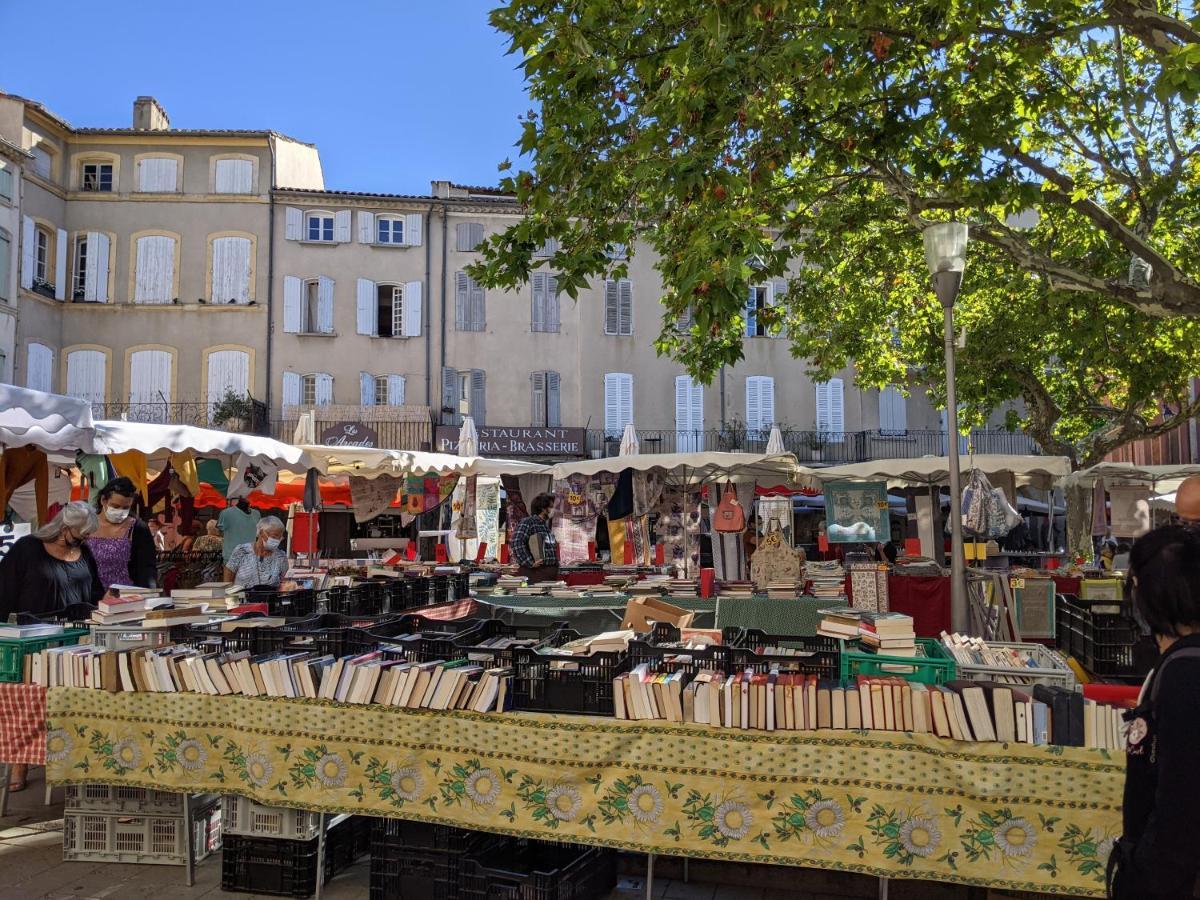 Maisonnette Dans Domaine Avec Piscine A Nyons, Pays Des Olives 외부 사진